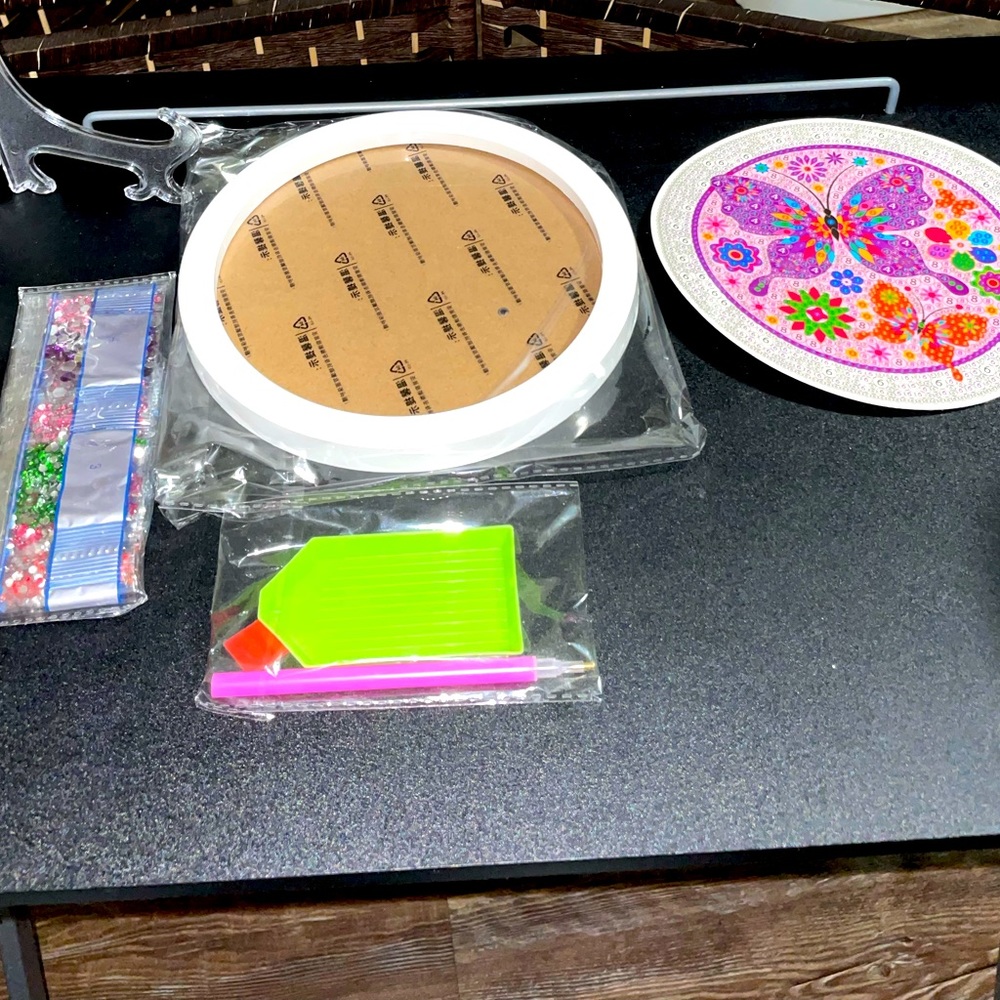 Diamond Daze Child’s Paintings-Butterfly+Drills, pen, tray, wax, frame, stand